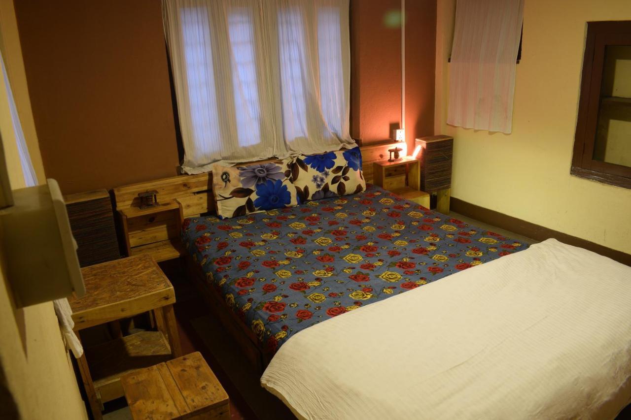 Happy Donkey Hostel Katmandou Extérieur photo