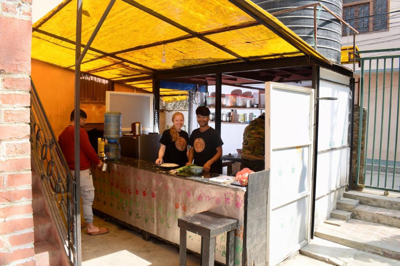 Happy Donkey Hostel Katmandou Extérieur photo
